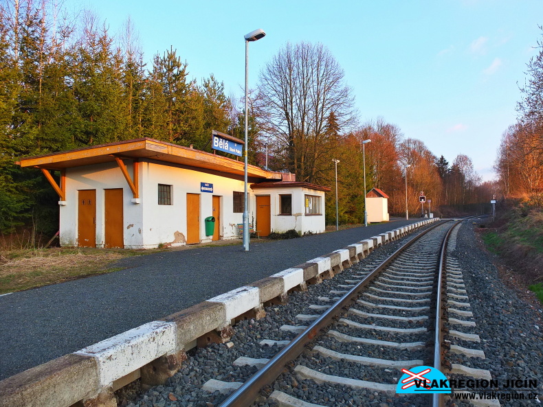 Zastávka Bělá u Staré Paky