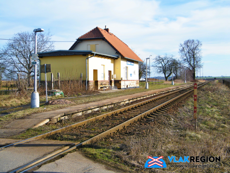 Zastávka Dlouhé Dvory